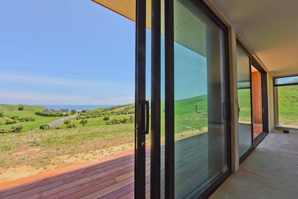 Sliding aluminium windows & doors